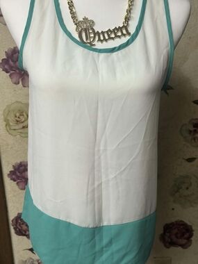 White and Teal Colorblock Sleeveless Blouse – Women's Summer Top